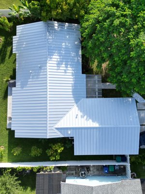 From Shingle to METAL ROOF - Looking to get a better roof quality and renew the homeowners insurance with this long lasting standing seam metal roof. From Shingle to METAL ROOF - Looking to get a better roof quality and renew the homeowners insurance with this long lasting standing seam metal roof.