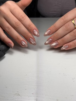 Luxury Nails - Luxury Nails 💅✨
Structured gel application designed to strengthen the natural nail while achieving a clean, glossy, and long-lasting finish. Perfect for clients who want elegance and healthy nail growth. Luxury Nails - Luxury Nails 💅✨
Structured gel application designed to strengthen the natural nail while achieving a clean, glossy, and long-lasting finish. Perfect for clients who want elegance and healthy nail growth.