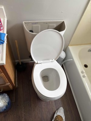 Toilet Replacement Install - Removed the old toilet, inspected and cleaned the flange area, replaced the seal, and completed a clean new toilet installation. Final setup included proper alignment, secure mounting, and testing to make sure everything was working correctly before wrap-up.