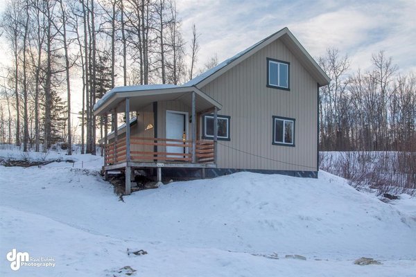🔨🔑 FIXER UPPER!! | 💰 $100,000 | 📍 Palmer - 🛌 3 Bed | 🛀 1 Bath | 🏡 1,212 SF  | 🌲 .95 Acres - 9551 Buffalo Mine Rd, Palmer, AK 99645

🌟Affordable home on Buffalo Mine Rd. 3bd/1ba. Great buy on this home on 1+/- acre. Portion of house built in 1974. The bedrooms/living room added on later.

📲Schedule your private showing today!
907-885-6130

Laura Temple, Realtor®
Unity Home Group, AKHomeShow.com
EXP Realty, LLC - Anchorage
725 E Fireweed Ln, Ste 120
Anchorage AK 99503