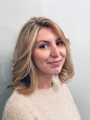 Blond highlights and color makeover - Blond highlights makeover by Leila Blond highlights and color makeover - Blond highlights makeover by Leila