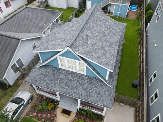 Historical House Re-Roof in The Heights, TX! - This roof replacement on a beautiful historic house was completed in The Heights, TX. We installed a new Owens Corning Duration Estate Gray shingle. This roof replacement is backed by our 10 Year Workmanship Warranty and a Lifetime Owens Corning Shingle Warranty!