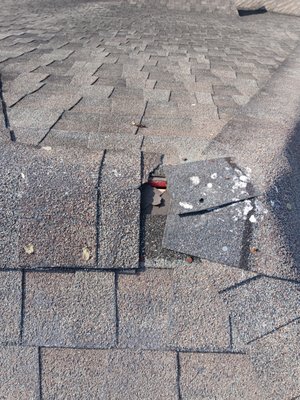 Roof Repairs - Do you have roof leaks, wet or damage drywall, or missing shingles? Call today for your free roof inspection and consultation! Roof Repairs - Do you have roof leaks, wet or damage drywall, or missing shingles? Call today for your free roof inspection and consultation!