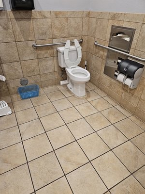 Commercial Cleaning - Weekly office cleaning, including vacuum of large areas and restroom cleaning.