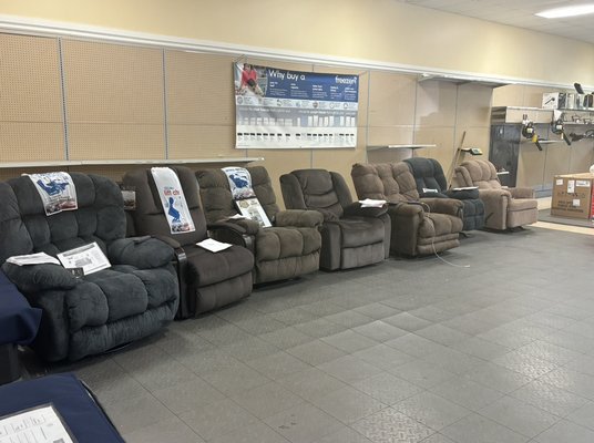 Furniture ⭐️ Recliners, Sofas, Loveseats & More‼️ - Here's many examples of furniture in a variety of different styles that we carry in our store.. if we don’t have what you want in the store we can get it for you!!