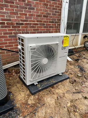 LG high efficiency! - Our clients 2nd floor of there home was always hot in the summer, so we engineered a system that would efficiently cool the upper level of the home. LG’s High efficiency inverter with a low static ducted air handler was the perfect combination to achieve our goal. Now when it’s 90 degrees outside the upstairs maintains a constant temperature of 72 degrees.