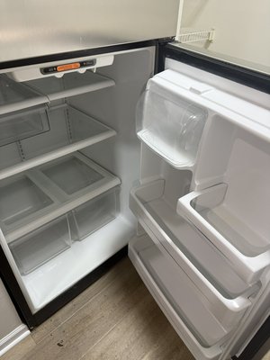 Fridge cleaning - 🧼 Fridge Cleaning Project
A clean fridge means healthy food and a fresh kitchen!
In this project, I cleaned refrigerator step by step.
First I removed the shelves and washed them with warm water and soap.
After that, I cleaned the inside of the fridge with a safe cleaning solution.
Finally, I dried everything.
Cleaning the fridge helps prevent bad smells and keeps food fresh longer.
I recommend doing this at least once a month!
✨ Clean fridge — clean life! Fridge cleaning - 🧼 Fridge Cleaning Project
A clean fridge means healthy food and a fresh kitchen!
In this project, I cleaned refrigerator step by step.
First I removed the shelves and washed them with warm water and soap.
After that, I cleaned the inside of the fridge with a safe cleaning solution.
Finally, I dried everything.
Cleaning the fridge helps prevent bad smells and keeps food fresh longer.
I recommend doing this at least once a month!
✨ Clean fridge — clean life!