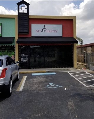 Sit N Pretty Boutique - I’m here in the field at Sit N Pretty Boutique in Broward county Florida protecting what’s important for my client. Sit N Pretty Boutique - I’m here in the field at Sit N Pretty Boutique in Broward county Florida protecting what’s important for my client.