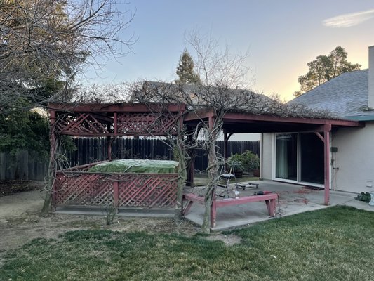 Demo - Pergola - Antelope - Customer has plans on rebuilding pergola due to dry rot. We must demo the entire wood structure for the new.