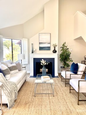 San Mateo Success Story - This waterside San Mateo home was beautifully updated and staged to sell - and sold it did in just a few days!! San Mateo Success Story - This waterside San Mateo home was beautifully updated and staged to sell - and sold it did in just a few days!!