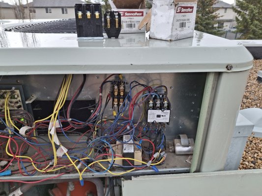 HVAC Preventive Maintenance - Looking for regular scheduled HVAC equipment maintenance. Give us a call today to discuss maintenance on a quarterly bassi to keep you running during cold snaps and heat waves!