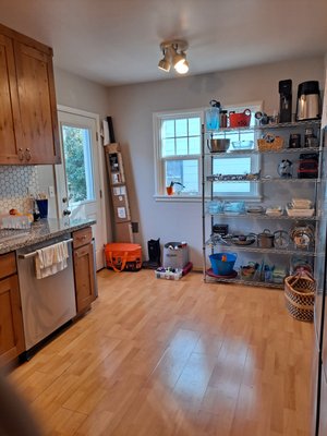Decluttered Kitchen - Moving into a new house can take a long time when you're a busy person or family. We whipped this kitchen into shape in four hours. It included the walk-in pantry. Decluttered Kitchen - Moving into a new house can take a long time when you're a busy person or family. We whipped this kitchen into shape in four hours. It included the walk-in pantry.