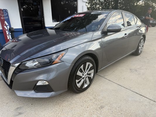 Vehicles with under 100k - Here is a list of current vehicles in our inventory for under 100k. We have plenty of pictures of each vehicle on our website. If you have any questions, please feel to contact us. Vehicles with under 100k - Here is a list of current vehicles in our inventory for under 100k. We have plenty of pictures of each vehicle on our website. If you have any questions, please feel to contact us.