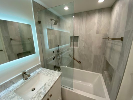 Wilshire Bathroom Renovation 2020 - This remodel was done in a luxury high-rise apartment building on Wilshire boulevard. The retired couple wanted something both modern and functional. Double 88 listened closely to their wants and needs. We delivered what they hoped for! Wilshire Bathroom Renovation 2020 - This remodel was done in a luxury high-rise apartment building on Wilshire boulevard. The retired couple wanted something both modern and functional. Double 88 listened closely to their wants and needs. We delivered what they hoped for!
