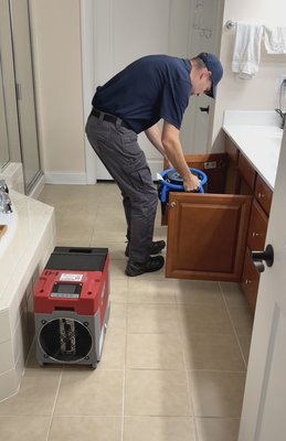 Carpet water extraction, dehumidifier and air mover deployment, cabinet drying - Carpet water extraction with Sandia Optimizer high lift carpet extraction extractor and Flash Xtractor tool. Air mover and dehumidifier deployment. Carpet water extraction, dehumidifier and air mover deployment, cabinet drying - Carpet water extraction with Sandia Optimizer high lift carpet extraction extractor and Flash Xtractor tool. Air mover and dehumidifier deployment.