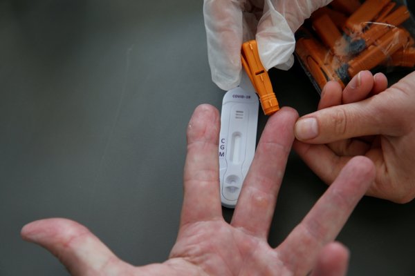 RAPID COVID-19 ANTIBODY IgM &IgG TEST - Discover if you have immunity or have been exposed to COVID-19.

No insurance required
No appointment needed
Results in 15 minutes