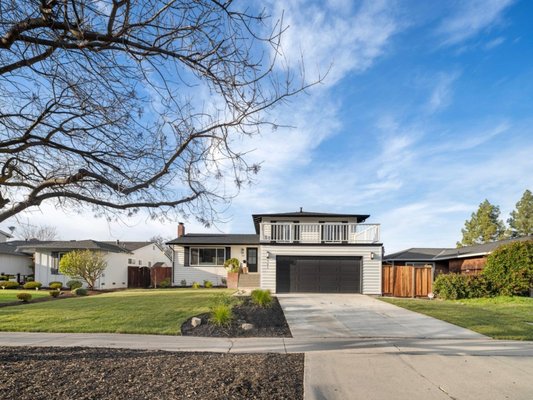 House Remodeling 2274 Sq Ft, 4 Beds, 3 Baths, Zip Code - CA 95123 - 2274 Sq Ft, 4 Beds, 3 Baths, Zip Code - CA 95123
Fully upgraded project including interior and exterior works.
Interior upgraded: Living room, bedrooms, bathrooms, kitchen with open concept
Exterior upgraded: new stucco, paints, deck, and gutters. House Remodeling 2274 Sq Ft, 4 Beds, 3 Baths, Zip Code - CA 95123 - 2274 Sq Ft, 4 Beds, 3 Baths, Zip Code - CA 95123
Fully upgraded project including interior and exterior works.
Interior upgraded: Living room, bedrooms, bathrooms, kitchen with open concept
Exterior upgraded: new stucco, paints, deck, and gutters.