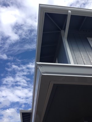 New gutter installation - 6” inch seamless white aluminum gutters New gutter installation - 6” inch seamless white aluminum gutters