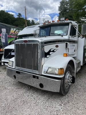 RV and Truck Towing and Repair - Providing the areas best towing and repairs. RV and Truck Towing and Repair - Providing the areas best towing and repairs.