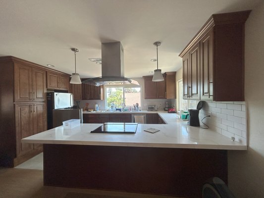Kitchen remodel in Poway 2024 - Just wrapped up another successful kitchen remodel! The transformation is stunning, with a perfect blend of modern design and functionality. From the sleek countertops to the updated cabinetry, this space is now a dream come true for any home chef. Can't wait to see the new owners make wonderful memories in this beautiful kitchen! Kitchen remodel in Poway 2024 - Just wrapped up another successful kitchen remodel! The transformation is stunning, with a perfect blend of modern design and functionality. From the sleek countertops to the updated cabinetry, this space is now a dream come true for any home chef. Can't wait to see the new owners make wonderful memories in this beautiful kitchen!