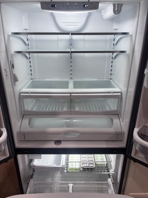 Clean Refrigerator - Super clean of a refrigerator in an AirBnB. Clean Refrigerator - Super clean of a refrigerator in an AirBnB.