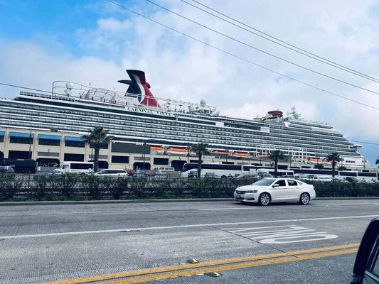 Galveston Cruise Port Transfers - Private transfers between Houston and the Port of Galveston cruise terminals, including pickups from IAH, Hobby, Houston hotels or your home. Skip the parking fees, I-45 stress and shuttle lines: your chauffeur meets you, loads the luggage and drops you at your terminal on time for boarding, then is waiting when your ship returns. Cadillac Escalades, GMC Yukon Denalis and Chevrolet Suburbans fit families and luggage comfortably, and Mercedes Sprinters carry larger groups. We also serve Galveston hotels such as the Hotel Galvez and The Tremont. Flat-rate pricing, 24/7. Galveston Cruise Port Transfers - Private transfers between Houston and the Port of Galveston cruise terminals, including pickups from IAH, Hobby, Houston hotels or your home. Skip the parking fees, I-45 stress and shuttle lines: your chauffeur meets you, loads the luggage and drops you at your terminal on time for boarding, then is waiting when your ship returns. Cadillac Escalades, GMC Yukon Denalis and Chevrolet Suburbans fit families and luggage comfortably, and Mercedes Sprinters carry larger groups. We also serve Galveston hotels such as the Hotel Galvez and The Tremont. Flat-rate pricing, 24/7.