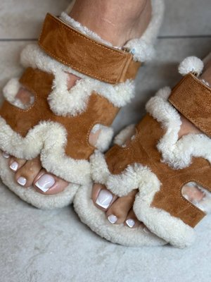 Pedicure - We are known for Smart/Russian Style Pedicures. Revitalize tired feet with delicate cuticle work, buffing and shaping the nail to reveal your nails’ natural shine. Also includes dry calluses and or corn removal with the most safest, innovative PODO- disc technology. To finish, our Korean deluxe foot care includes a refreshing soak, exfoliating scrub, hydrating mask, and soothing massage. Pedicure - We are known for Smart/Russian Style Pedicures. Revitalize tired feet with delicate cuticle work, buffing and shaping the nail to reveal your nails’ natural shine. Also includes dry calluses and or corn removal with the most safest, innovative PODO- disc technology. To finish, our Korean deluxe foot care includes a refreshing soak, exfoliating scrub, hydrating mask, and soothing massage.