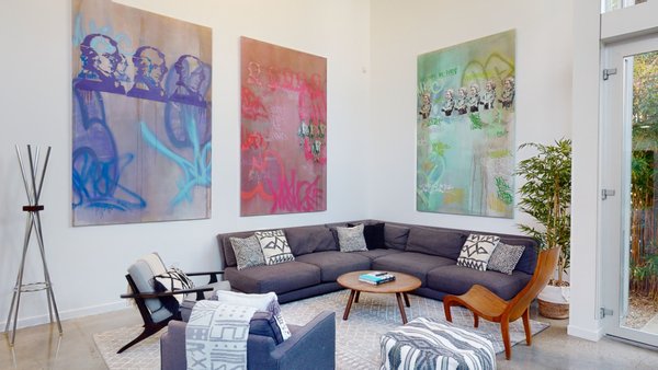 Gorgeous Listing in Venice - Our Gorgeous new Pacific Listing Venice Beach, 3 story house with 5 bedrooms, gaming and Art Gorgeous Listing in Venice - Our Gorgeous new Pacific Listing Venice Beach, 3 story house with 5 bedrooms, gaming and Art