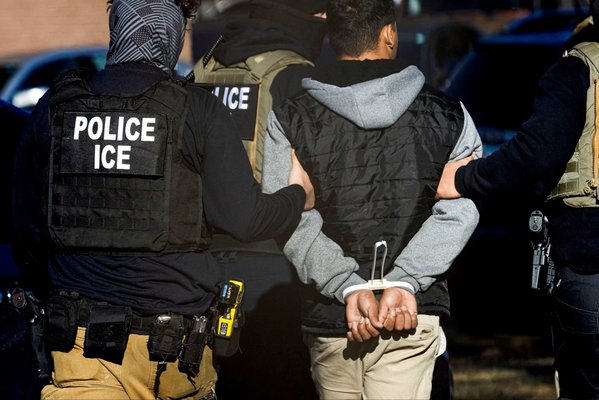Removal Defense - ICE le atraparon? Tienes corte de immigracion? Llamame ahora. Removal Defense - ICE le atraparon? Tienes corte de immigracion? Llamame ahora.