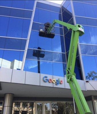 Commercial Window Cleaning - HIRE US FOR COMMERCIAL OR RESIDENTIAL WINDOW CLEANING SERVICES BASED IN HUNTINGTON BEACH, CA & SERVING ALL OF ORANGE COUNTY