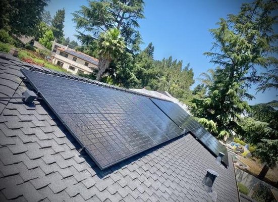 Solar Panels - There are many options of solar panels manufacturers available to homeowners. Highlight Solar is not affiliated with any solar panels makers which mean we can install any solar panels that you like. We recommend proven solar electric panels technologies with demonstrated long term field reliability and high renewable energy yield across a wide range of climatic conditions, including low light and high temperatures. All the solar panels we offer carry 25 year linear output power warranty! Solar Panels - There are many options of solar panels manufacturers available to homeowners. Highlight Solar is not affiliated with any solar panels makers which mean we can install any solar panels that you like. We recommend proven solar electric panels technologies with demonstrated long term field reliability and high renewable energy yield across a wide range of climatic conditions, including low light and high temperatures. All the solar panels we offer carry 25 year linear output power warranty!
