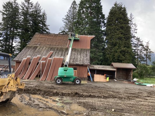 North Bend barn deconstruction - Barn was destined for the landfill. We managed to save truckloads of beautiful, old, usable lumber. North Bend barn deconstruction - Barn was destined for the landfill. We managed to save truckloads of beautiful, old, usable lumber.