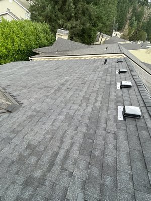 Fields Roof Service: Top-Rated Roofing Contractors in Redmond, WA - Roof replacement progress in Redmond, WA. From tear-off to final installation, our photos show skilled craftsmanship and durable roofing solutions trusted across Washington. Want to know more? Visit our website at www.fieldsroofservice.com Fields Roof Service: Top-Rated Roofing Contractors in Redmond, WA - Roof replacement progress in Redmond, WA. From tear-off to final installation, our photos show skilled craftsmanship and durable roofing solutions trusted across Washington. Want to know more? Visit our website at www.fieldsroofservice.com