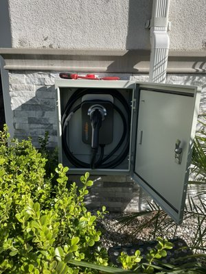Charge point wall charger for BMW i5 - Charge point wall charger for BMW i5 installed in custom outdoor waterproof box to hide appearance