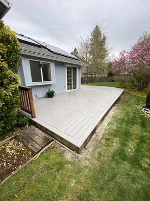 Remodel 23’ Beaverton - Helped our client get there home ready for the market with fresh new interior paint that cleaned up the space. As well as new composite decking throughout there big backyard patio. We also added new carpet throughout and switched out old chipping tile countertop that was crumbling to a solid laminate countertop for new owner. Remodel 23’ Beaverton - Helped our client get there home ready for the market with fresh new interior paint that cleaned up the space. As well as new composite decking throughout there big backyard patio. We also added new carpet throughout and switched out old chipping tile countertop that was crumbling to a solid laminate countertop for new owner.