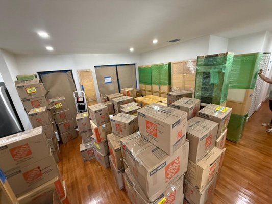 Office Relocation Move - Whether your business is downsizing, relocating, or upgrading equipment, we offer efficient and secure office moving services across Miami, Brickell, Coral Gables, Pinecrest and more.

✅ Commercial system removal
✅ Office furniture & tech moving
✅ Licensed & insured Miami movers