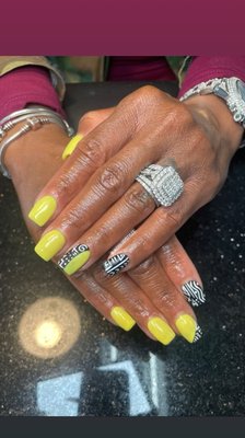 Serenity nails - Your nails are our canvas. Our passion is simple - we live to help every guest look and feel beautiful. Relax with upbeat music and some refreshing wine.
