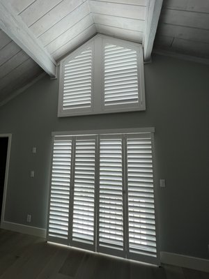 Custom Plantation shutters - Plantation shutters have the ability to be made in specialty shapes. For architectural windows that have peaks, slopes, or even circles, a plantation shutter can be made for almost any circumstance. Custom Plantation shutters - Plantation shutters have the ability to be made in specialty shapes. For architectural windows that have peaks, slopes, or even circles, a plantation shutter can be made for almost any circumstance.