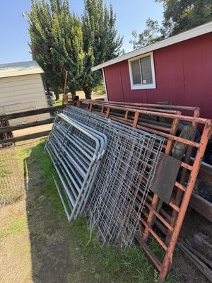 Property Cleanout Farm Junk Removal 2025 - Another property clean-out done ✅ Hauled off a bunch of old metal fencing and cleaned up the whole area. Making space for something new — one load at a time 💪 #PapisJunkRemoval #CleanOutCrew #ClovisHauling Property Cleanout Farm Junk Removal 2025 - Another property clean-out done ✅ Hauled off a bunch of old metal fencing and cleaned up the whole area. Making space for something new — one load at a time 💪 #PapisJunkRemoval #CleanOutCrew #ClovisHauling