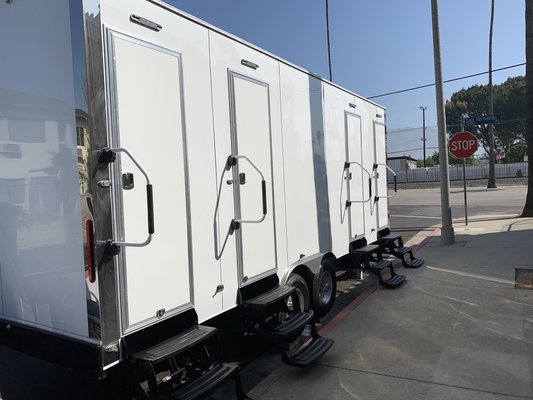 LUXURY RESTROOMS - We carry luxury modern restrooms for any event or location..
Feel free to message or call for rates and availability:
(818)416-7265 LUXURY RESTROOMS - We carry luxury modern restrooms for any event or location..
Feel free to message or call for rates and availability:
(818)416-7265