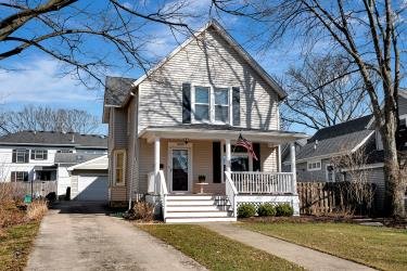 Homes that I have Marketed in the Downers Grove Area - Welcome to the West Suburbs of Chicago! As a life long Chicagoan, let me be your guide. Whether you need to buy or sell or both, put my years of experience to work for you. My knowledge of home values, schools, neighborhoods and transportation will guide you. My network of professionals for financing, inspection, legal services and home improvement will help to make your dream a reality! Let's get busy! Homes that I have Marketed in the Downers Grove Area - Welcome to the West Suburbs of Chicago! As a life long Chicagoan, let me be your guide. Whether you need to buy or sell or both, put my years of experience to work for you. My knowledge of home values, schools, neighborhoods and transportation will guide you. My network of professionals for financing, inspection, legal services and home improvement will help to make your dream a reality! Let's get busy!