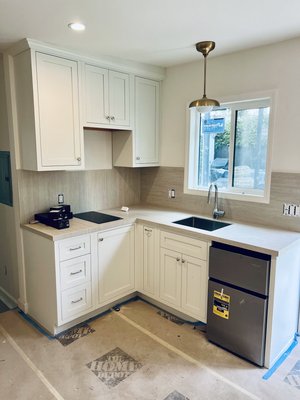 Kitchen Remodeling Santa Monica - Just wrapped up a stunning small kitchen remodel in Santa Monica last week! We maximized every inch of space with smart storage, sleek finishes, and a bright, modern design. Big impact in a small footprint! Ready to upgrade your kitchen? Let’s talk! Kitchen Remodeling Santa Monica - Just wrapped up a stunning small kitchen remodel in Santa Monica last week! We maximized every inch of space with smart storage, sleek finishes, and a bright, modern design. Big impact in a small footprint! Ready to upgrade your kitchen? Let’s talk!