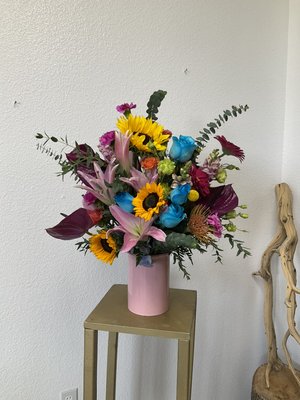 Colorful Designs - Check Out our Wide Variety of arrangements for a special someone. Show your love in a new way. We make custom arrangements for all occasions weather its a Birthday , Anniversary or just thinking of someone.