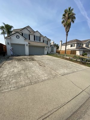 Exterior painting In Roseville Ca - This Exterior Painting was done in Roseville Ca , full pressure wash on exterior of house and drive way . Caulked and primed all fascia board and wood trim to protect against dry rot . Masked all grounds to protect against overspray. Applied Two Coats of finish product on all body color and on trim color for durability and quality finish . Exterior painting In Roseville Ca - This Exterior Painting was done in Roseville Ca , full pressure wash on exterior of house and drive way . Caulked and primed all fascia board and wood trim to protect against dry rot . Masked all grounds to protect against overspray. Applied Two Coats of finish product on all body color and on trim color for durability and quality finish .