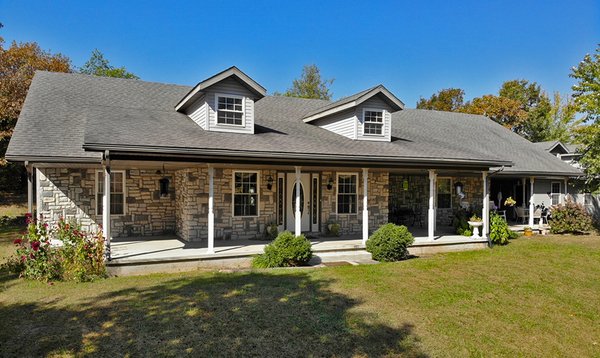 2914 W Eagle Ln - Beautiful home north of Springfield! Brighton address but only 15 minutes north of 65 Hwy! Call me to see this home. 2914 W Eagle Ln - Beautiful home north of Springfield! Brighton address but only 15 minutes north of 65 Hwy! Call me to see this home.