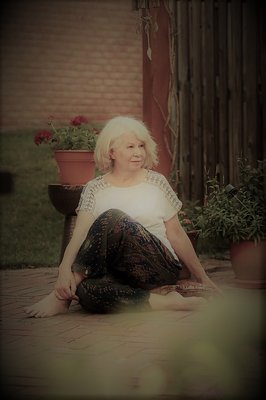 Yoga, Meditation, and Mindfulness in Schools and Local Communities - Now offering virtual classes for educators -- both self-care classes and also classes for bringing yoga-meditation-mindfulness to schools. Yoga, Meditation, and Mindfulness in Schools and Local Communities - Now offering virtual classes for educators -- both self-care classes and also classes for bringing yoga-meditation-mindfulness to schools.