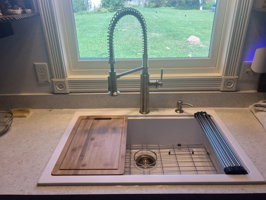 Kitchen sink, faucet and water filtration update - This customer was tired of her old cast iron sink damaging precious dishes, so Doty’s Plumbing upgraded her kitchen with a modern single-bowl fiberglass sink. She now has more space for washing large cookware and no more broken dishes. We also installed her choice of faucet along with an under-sink water filtration system, providing clean, safe, and odor-free drinking water for the entire family. Kitchen sink, faucet and water filtration update - This customer was tired of her old cast iron sink damaging precious dishes, so Doty’s Plumbing upgraded her kitchen with a modern single-bowl fiberglass sink. She now has more space for washing large cookware and no more broken dishes. We also installed her choice of faucet along with an under-sink water filtration system, providing clean, safe, and odor-free drinking water for the entire family.