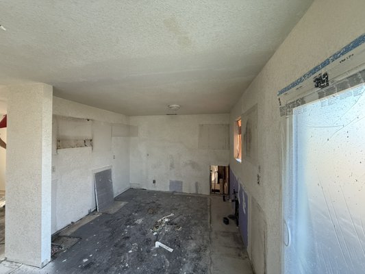 Property remodel Jan 2025 - This home remodel received everything from new kitchen, to remodeling of bathrooms and flooring Property remodel Jan 2025 - This home remodel received everything from new kitchen, to remodeling of bathrooms and flooring