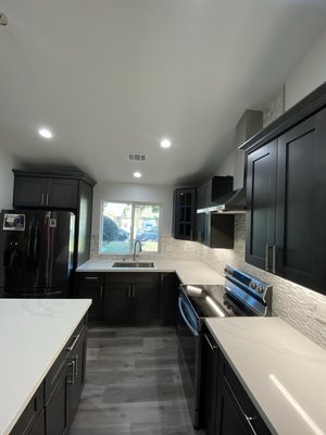 Home sweet home, now with a fresh new look! - This remodel need a new look! We designed it to properly open up the area to the rest of the house. Design, Demolish, Delight
Keeping it fresh keeping it clean! Home sweet home, now with a fresh new look! - This remodel need a new look! We designed it to properly open up the area to the rest of the house. Design, Demolish, Delight
Keeping it fresh keeping it clean!