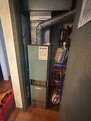 Gas Furnace Replacement - We do dozens of heater retrofit jobs every year. Just because your furnace is in need of replacement, that doesn't mean you need to replace the whole system. Gas Furnace Replacement - We do dozens of heater retrofit jobs every year. Just because your furnace is in need of replacement, that doesn't mean you need to replace the whole system.